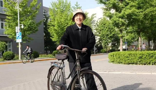 “自行车上的院士”与共和国“千里眼”同频协奏