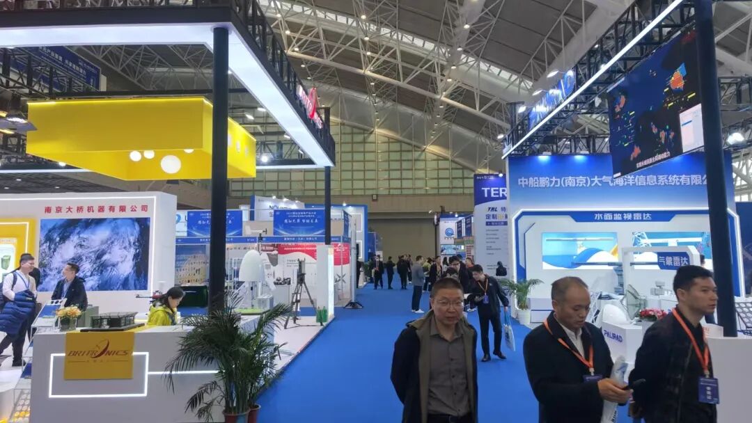 20251119_感知无界 智链未来｜研信通邀您共聚2025雷达无线电产业大会_6.jpeg